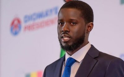 Sénégal : le mandat de Diomaye tient bien sur ses deux jambes