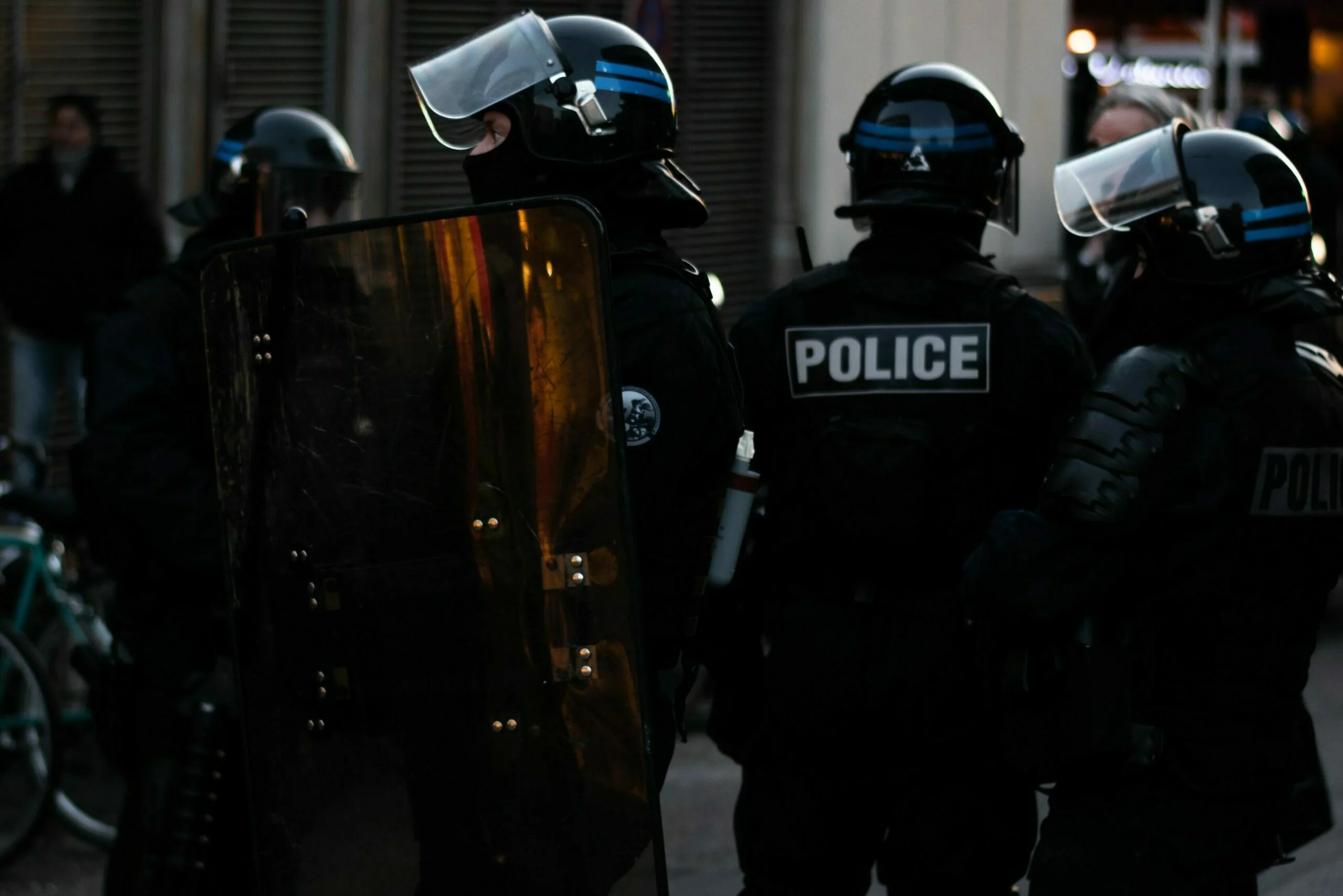 RESPECT DES DROITS DE L’HOMME PAR LES FORCES DE POLICE
